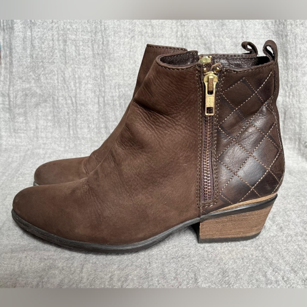 Steve Madden Brown Ankle Booties with Quilted Detail